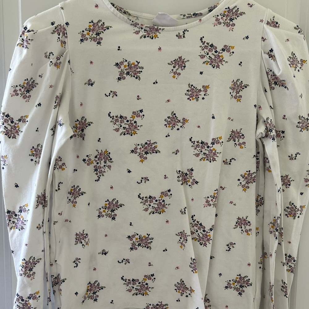 Beautiful ZARA size 11/12 long sleeved printed shirt!!